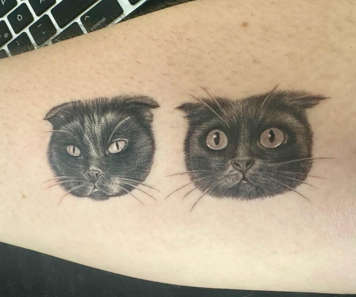 Pauline und Pepper auf dem Arm