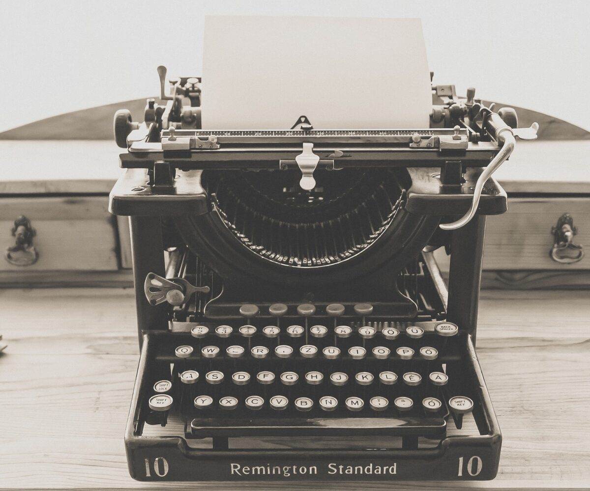 typewriter 1248088 1920